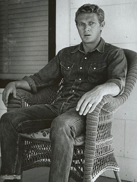 Маккуин в джинсах Wrangler
